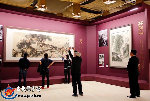 潘天寿“一棵松树”2亿多，李可染《井冈山》1.38亿成交