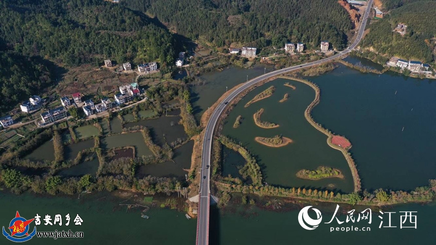 江西崇义阳明湖湿地公园。严毅君摄