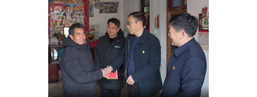 杨晓荣开展春节抢?＿访慰劳运动