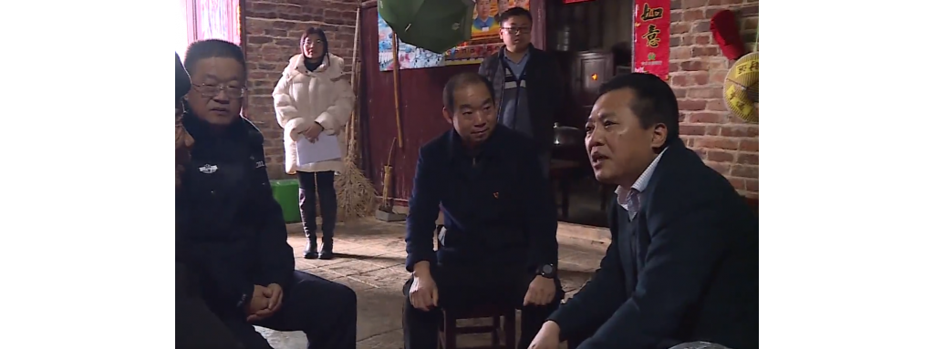 曾广炆春节抢?＿访慰劳部门艰苦群众