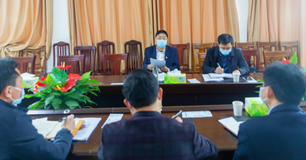 郑军平调剂疫情防控工作时夸大：保持守土有责、守土负责、守土尽责 筑牢疫情防控的“  ...