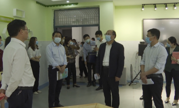 梁德华到我县调研