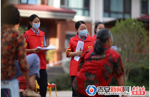 万安公安：守好网格“义务田” 筑牢平安“防护网”